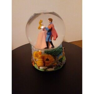 Enesco Disney Sleeping Beauty Ballet Waltz Prince 3D Musical Snow Globe Works
